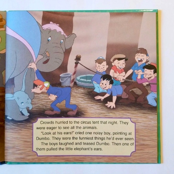 DISNEY DUMBO BOOK - Picture 3 of 7